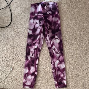 LULULEMON LEGGING CROPPED GREAT CONDITION